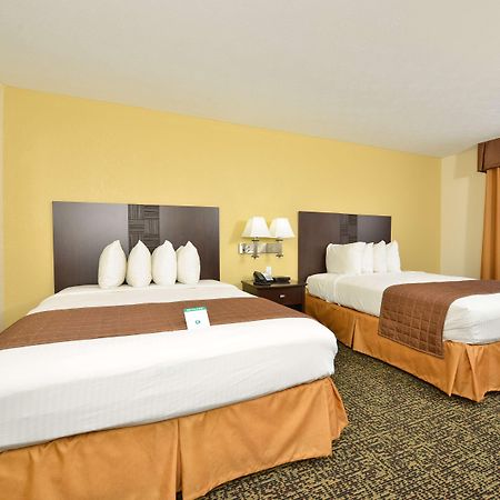 Best Western Elyria Habitación foto